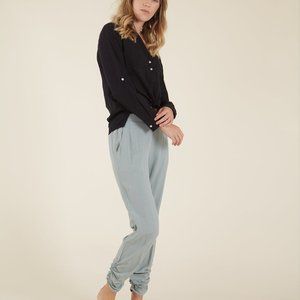 Avery Beach Pant in Thyme